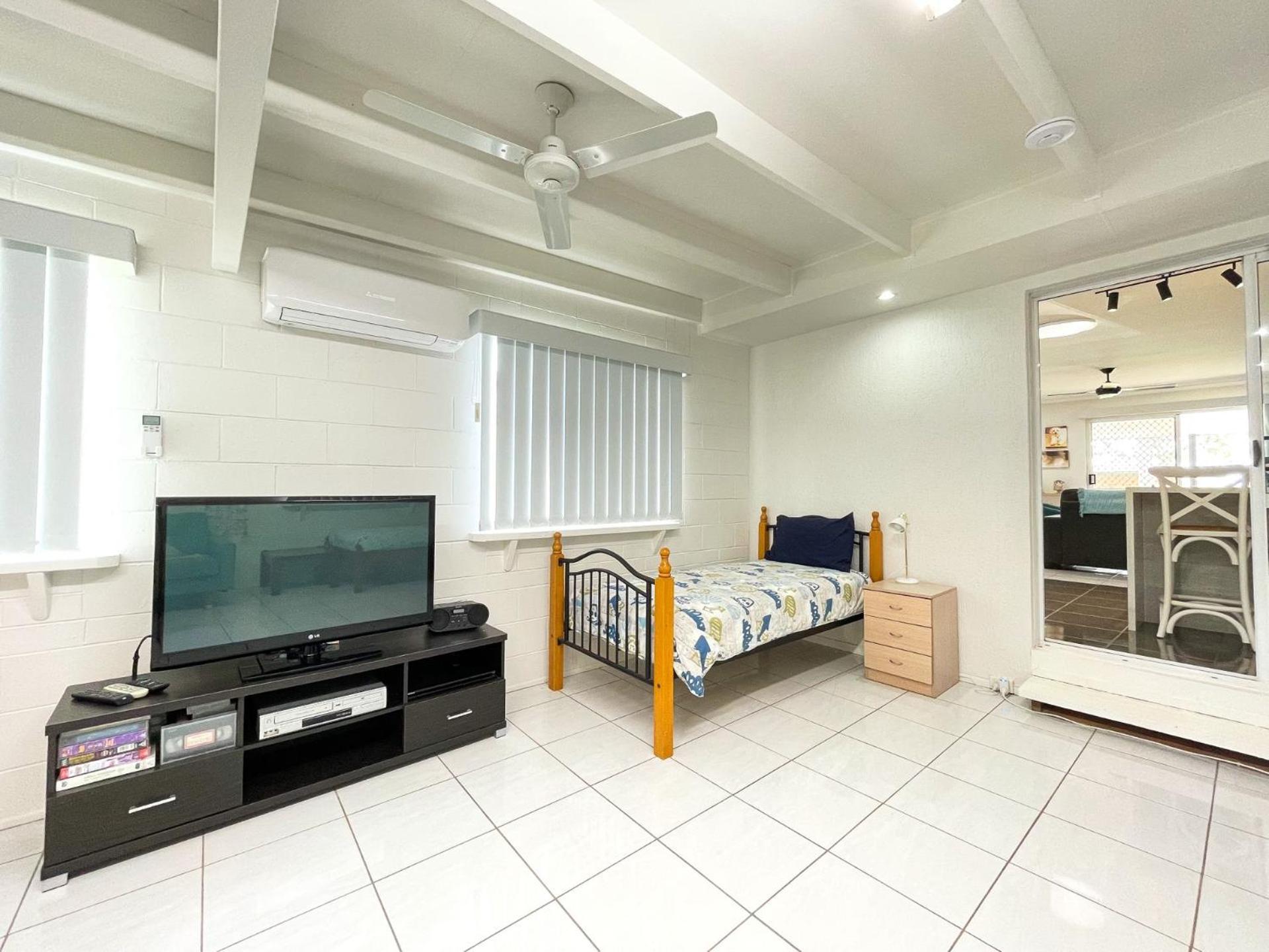 Beach House On Burrum- Close To Beach- 3Br- Wifi-Foxtel Вудгейт Экстерьер фото
